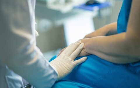 Imagem do post Tratamento contra câncer que não causa queda de cabelo chega ao SUS; veja como funciona