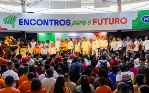Imagem do post Jerônimo Rodrigues reúne mais de 20 prefeitos em Feira de Santana