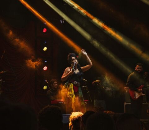 Imagem do post Amy Reggaehouse emociona público e transforma Pelourinho em palco de celebração musical