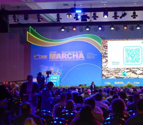 Imagem do post Em Brasília, Débora Regis participa de debates em busca de avanços para Lauro de Freitas