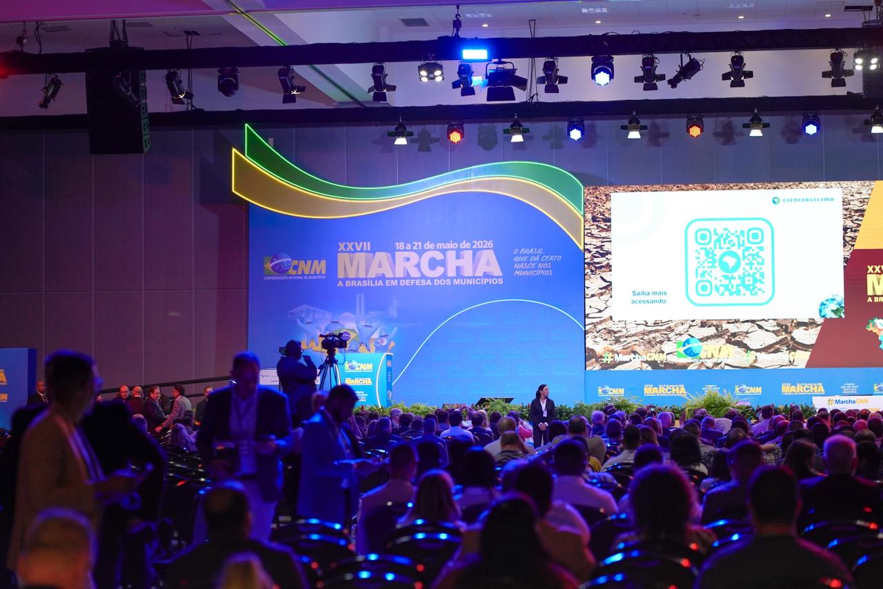Em Brasília, Débora Regis participa de debates em busca de avanços para Lauro de Freitas