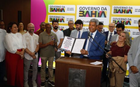 Imagem do post Vai emendar? Jerônimo Rodrigues anuncia folgão para servidores após Corpus Christi