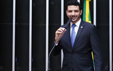 Imagem do post Ipsensus: Neto Carletto lidera intenções de voto para a Câmara dos Deputados