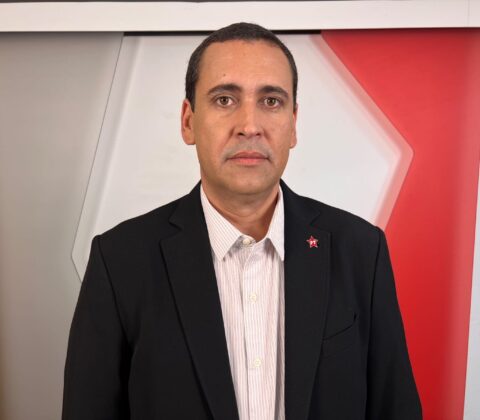 Imagem do post “A história real de Flávio é a corda que vai enforcar a candidatura dele”, diz secretário do PT após escândalo
