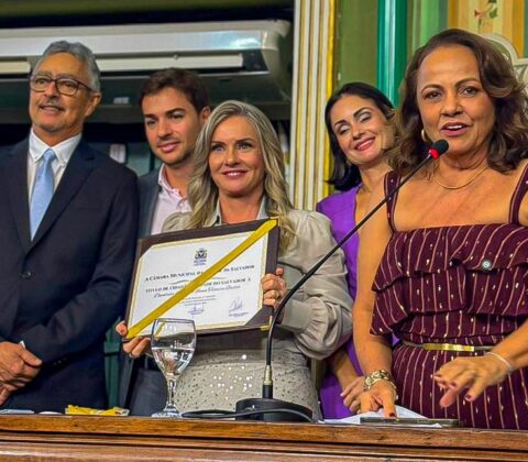 Imagem do post Ivana Bastos recebe título de cidadã de Salvador
