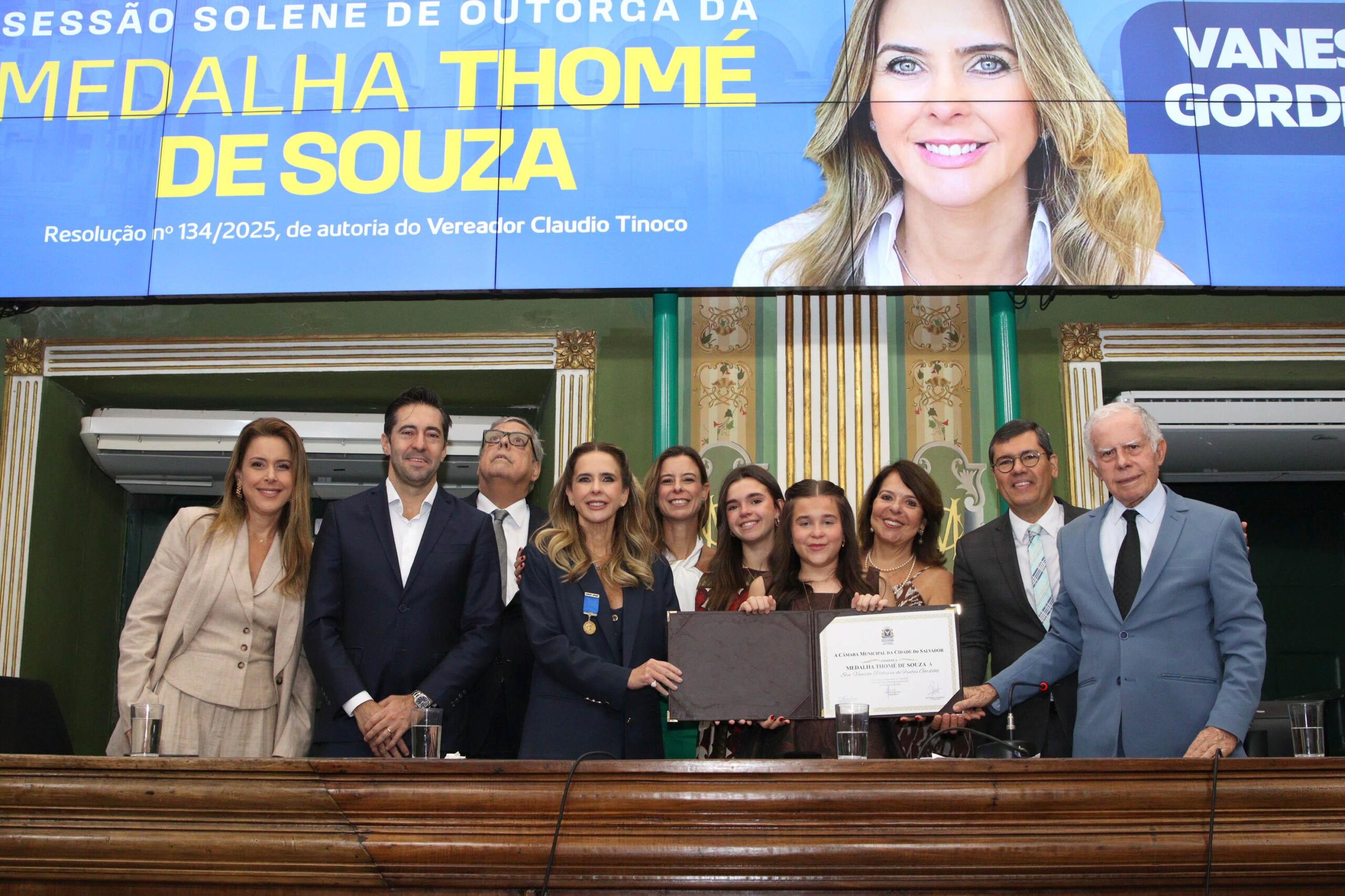Executiva baiana da Vibra, Vanessa Gordilho recebe Medalha Thomé de Souza na Câmara de Salvador