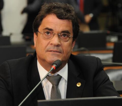 Imagem do post Deputado diz que ACM Neto prega o que não faz