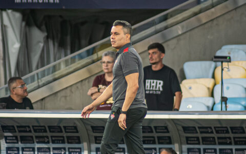 Imagem do post Jair Ventura manda recado antes de decisão contra o Flamengo: “Espero arbitragem justa”