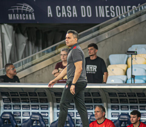 Imagem do post Jair Ventura manda recado antes de decisão contra o Flamengo: “Espero arbitragem justa”