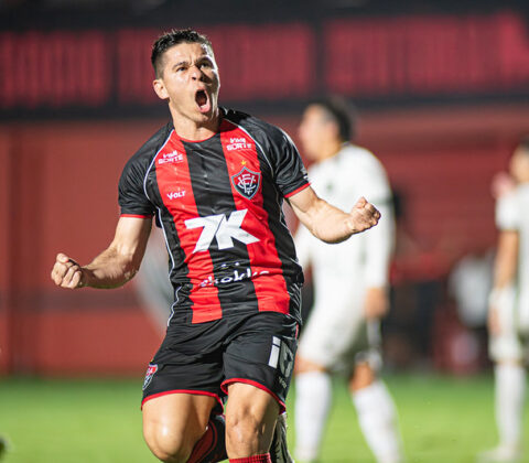 Imagem do post Imbatível! Vitória derruba o Internacional no Barradão, amplia invencibilidade e sobe na tabela