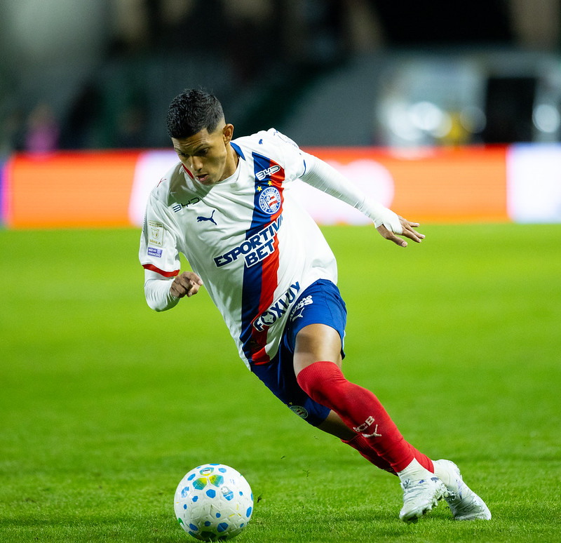 Bahia repete roteiro, leva virada e tropeça diante do Coritiba
