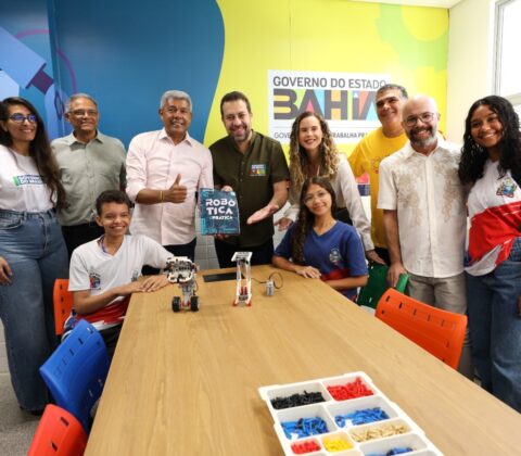 Imagem do post Jerônimo Rodrigues e ministro conhecem projeto referência em educação em Salvador