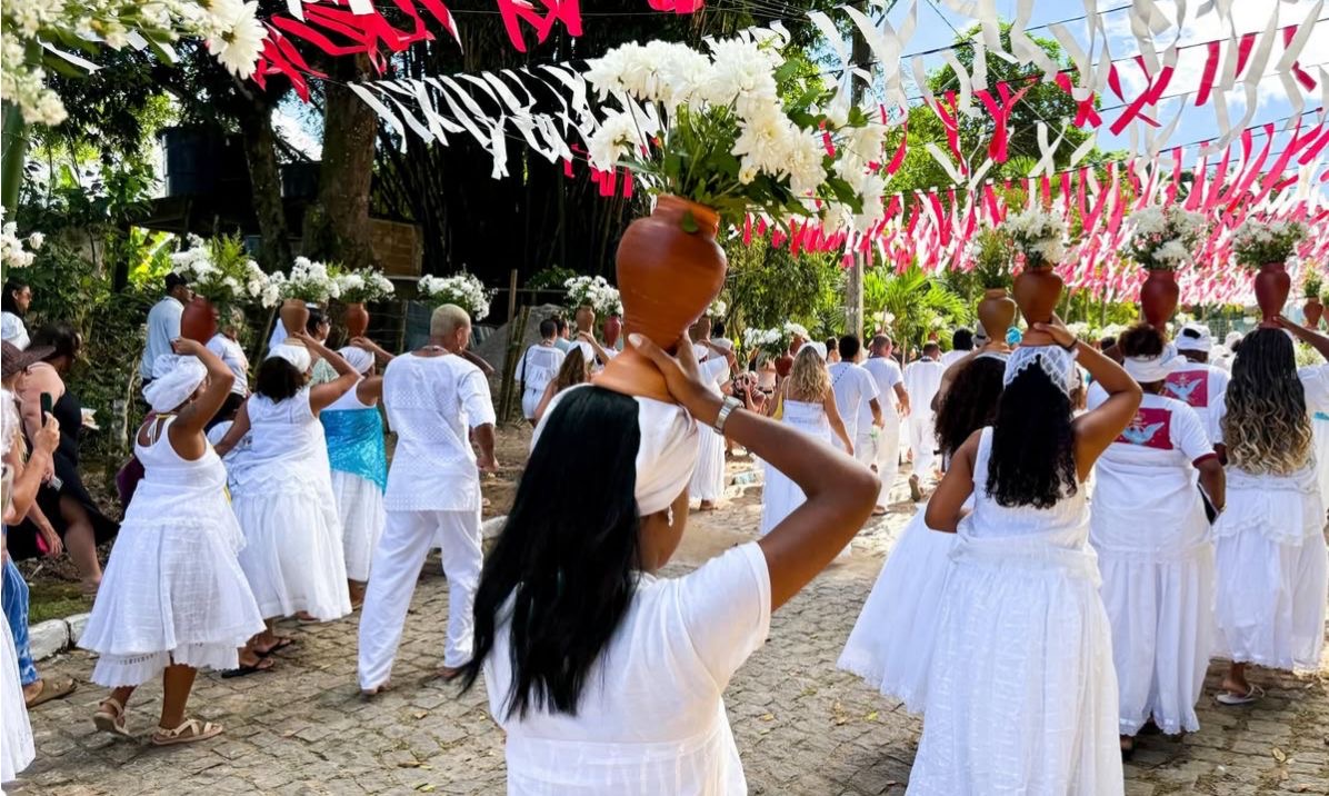 Festa de 410 anos reúne diferentes religiões na Ilha de Boipeba
