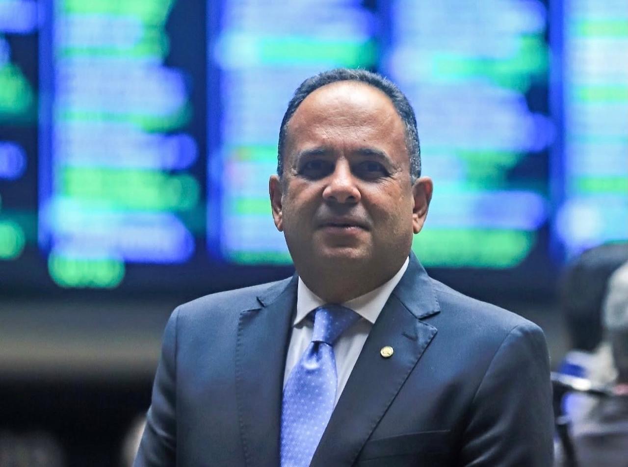 Fim da escala 6×1: deputado Jorge Araújo defende redução da jornada para 40 horas semanais
