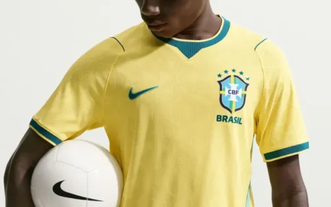 Imagem do post Camisa da Seleção custa R$ 749 e lidera ranking entre campeões da Copa; veja preços