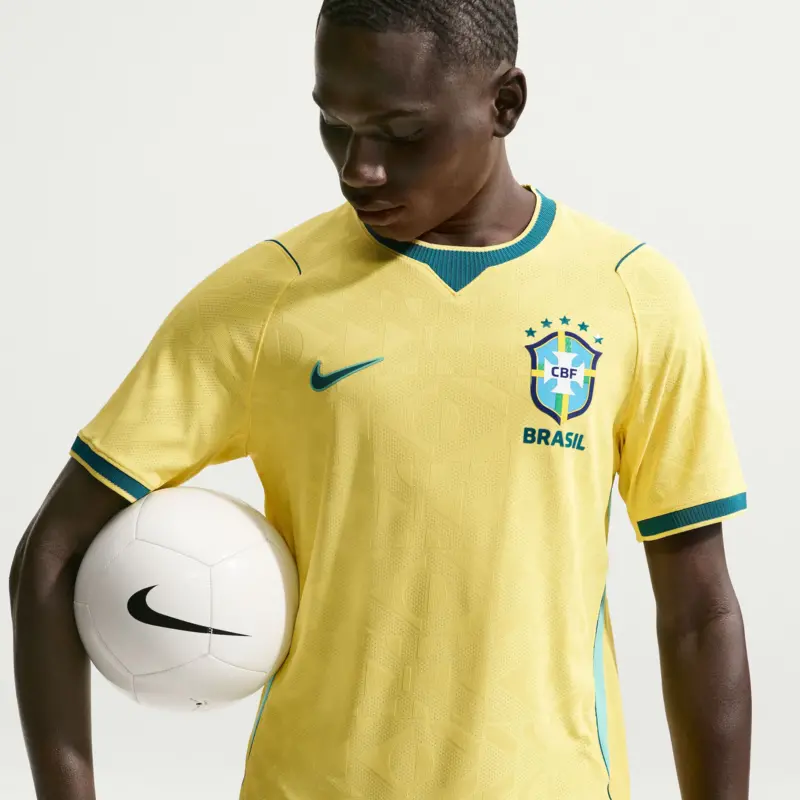 Camisa da Seleção custa R$ 749 e lidera ranking entre campeões da Copa; veja preços