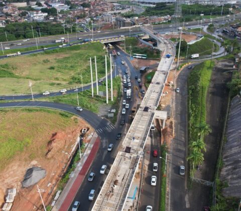 Imagem do post Tráfego na BR-324 é alterado para lançamento de vigas do VLT; confira mudanças