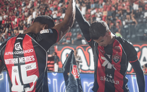 Imagem do post Vitória atropela o Coritiba no Barradão e dispara na tabela