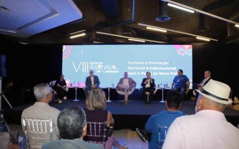Imagem do post Fórum do Carnaval debate futuro da folia e impacto bilionário do turismo na Bahia