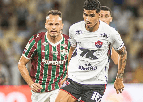 Vitória busca reação, vira sobre o Fluminense, mas sofre empate no fim