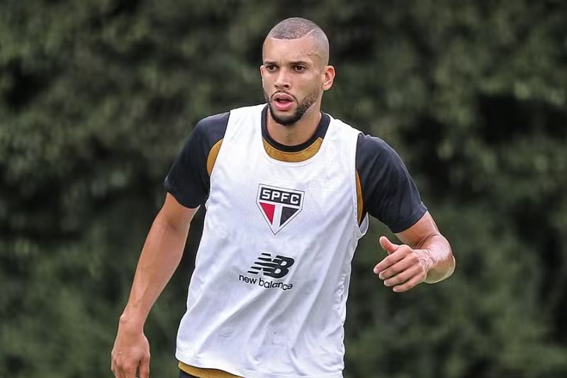 Após ameaças, Dória rescinde contrato com o São Paulo