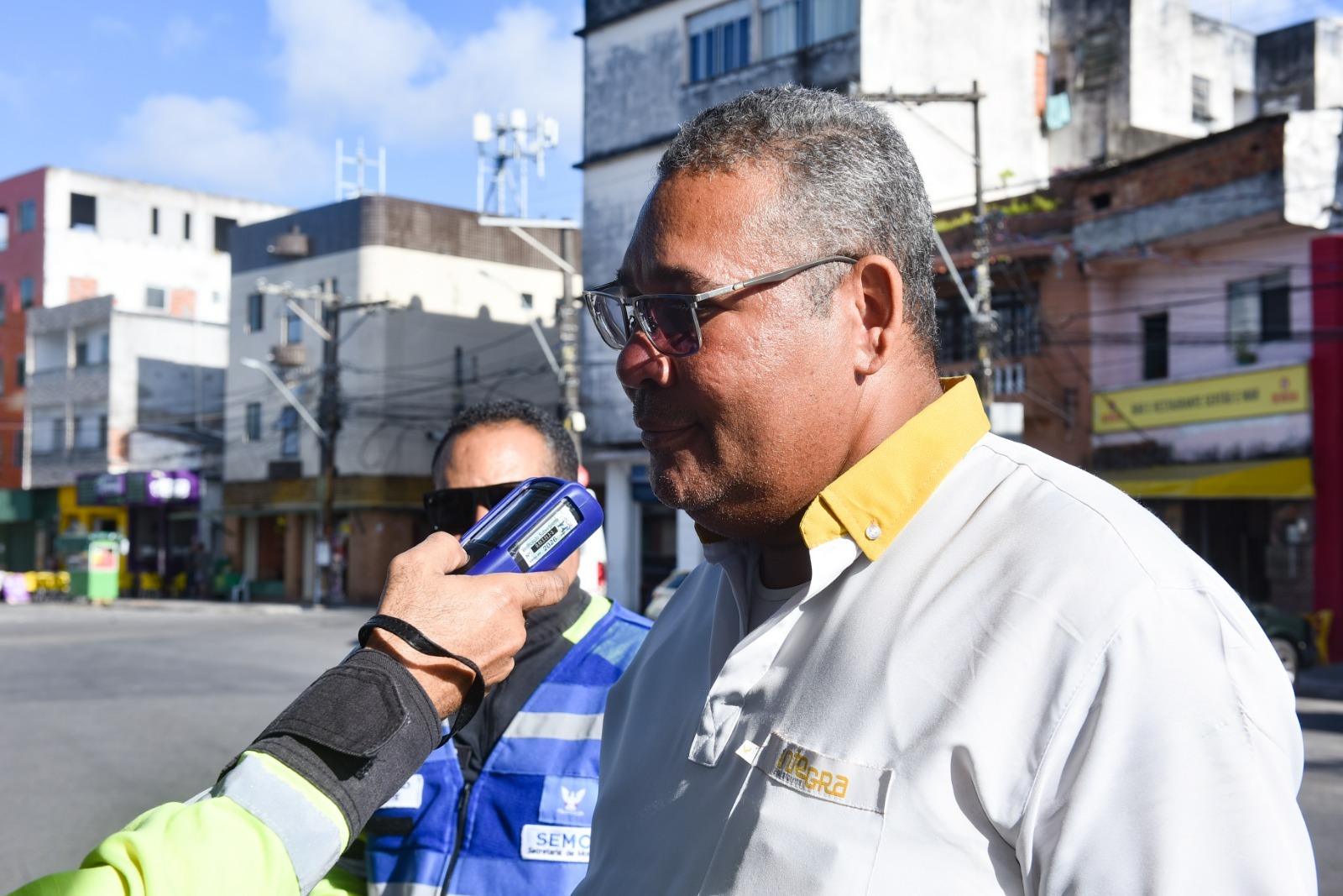 Prefeitura realiza blitz de alcoolemia com motoristas de ônibus em Salvador