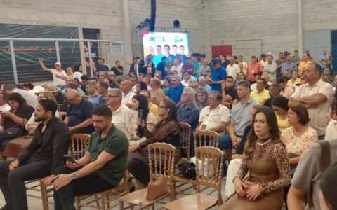 Imagem do post Angelo Almeida critica distanciamento popular em atos de ACM Neto