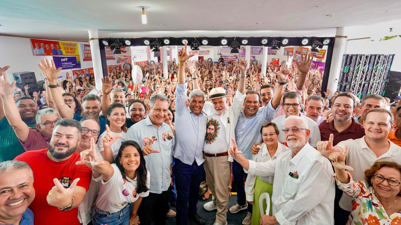 Base de ACM Neto em 2022 migra para Jerônimo durante ato político em Jacobina