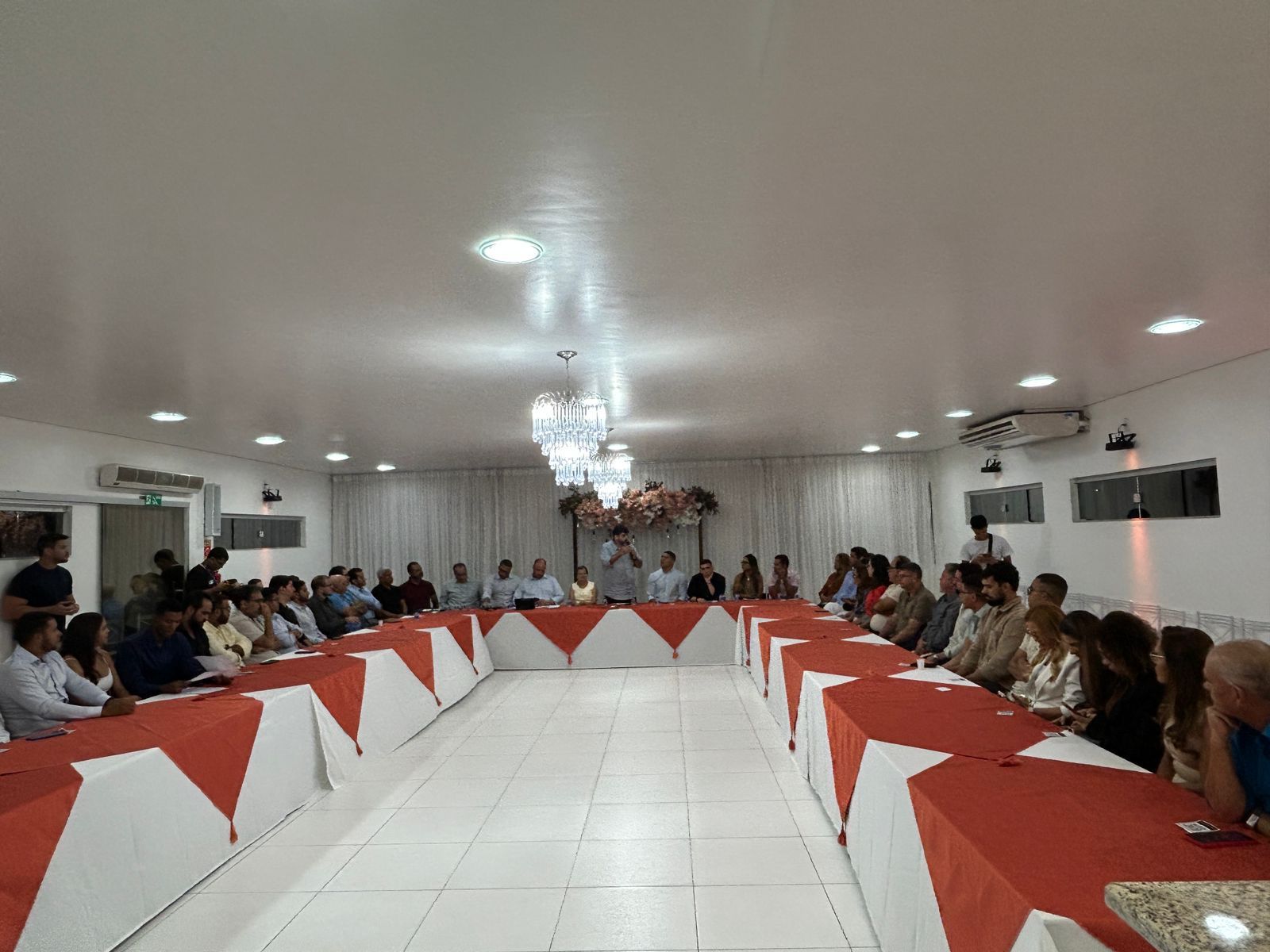 Governo da Bahia reúne setor produtivo de Jacobina para alinhar investimentos