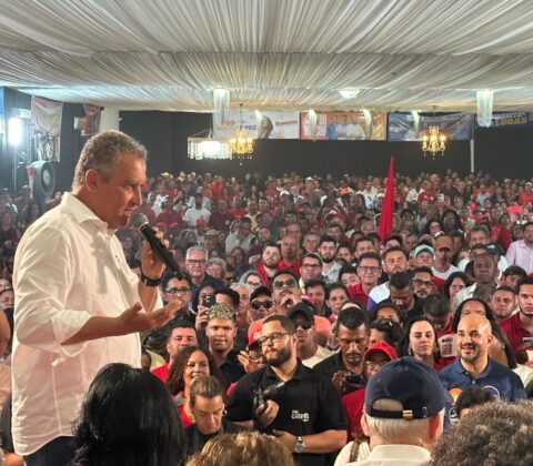 Imagem do post Rui Costa diz que oposição na Bahia esconde ligação com Bolsonaro: “Time das 700 mil mortes”