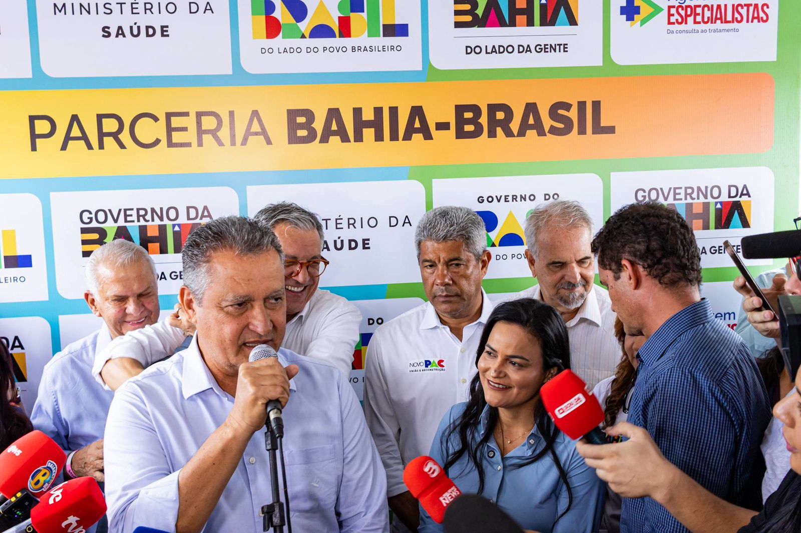 Rui Costa destaca R$ 2 bilhões em investimentos durante anúncio de maternidade em Lauro de Freitas