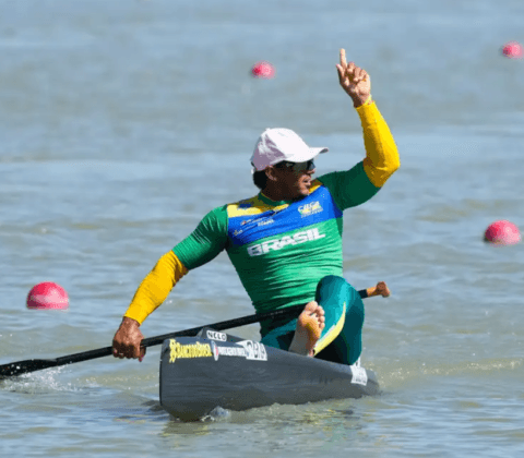 Imagem do post Isaquias Queiroz brilha na Hungria e conquista a prata
