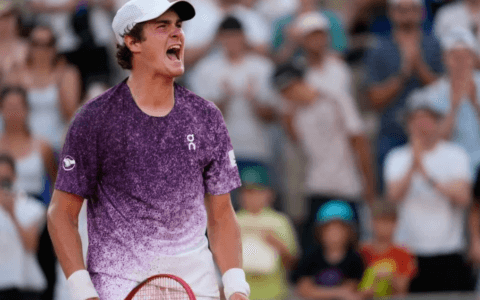 Imagem do post Virada histórica! João Fonseca vence e enfrenta Djokovic