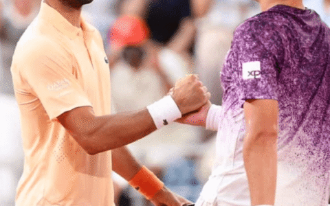 Imagem do post Djokovic se rende a João Fonseca após derrota: “Vimos o porquê desse hype”
