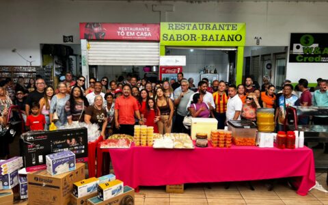 Imagem do post Roberto Carlos celebra Dia das Mães com café da manhã especial no Camelódromo de Juazeiro