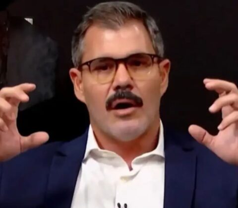Imagem do post VÍDEO: Juliano Cazarré causa polêmica ao afirmar que mulher mata mais do que homens no Brasil