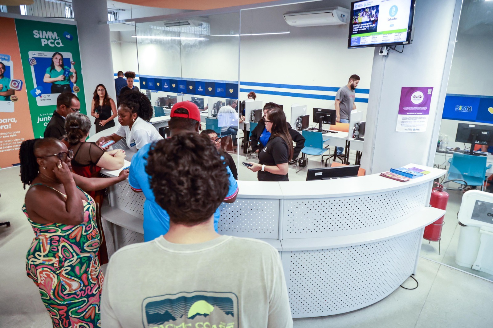 Emprego em alta: Salvador registra salto de 221% nas contratações pelo Simm