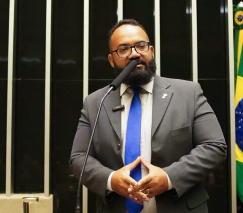 Imagem do post Deputado vai à Justiça contra “check-in digital obrigatório” em hotéis