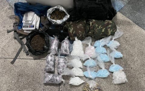 Imagem do post ‘Baque no BDM’: Polícia apreende munições, armas e drogas no Engenho Velho da Federação