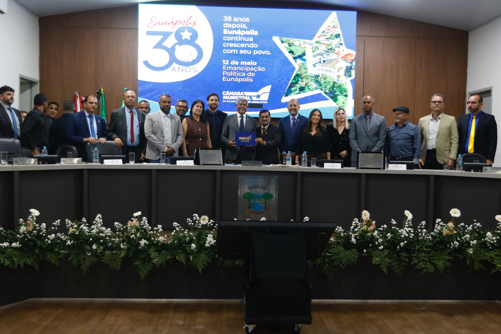 Jerônimo recebe título de cidadão eunapolitano e maior honraria da cidade durante aniversário de Eunápolis
