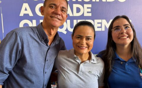 Imagem do post “Nunca houve algo assim”: Débora Regis destaca entrega inédita de kits escolares em Lauro