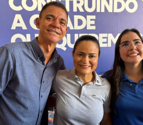 Imagem do post “Nunca houve algo assim”: Débora Regis destaca entrega inédita de kits escolares em Lauro