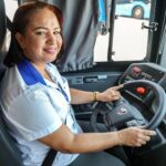 Salvador vira referência nacional após avanço de 130% de mulheres no transporte público