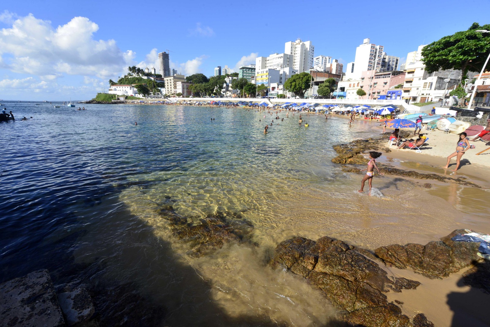 Porto da Barra terá boias de proteção para banhistas e restrição a embarcações em Salvador