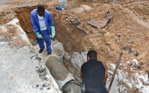 Imagem do post Prefeitura intensifica operação tapa-buraco e avança com obras de drenagem em Alagoinhas