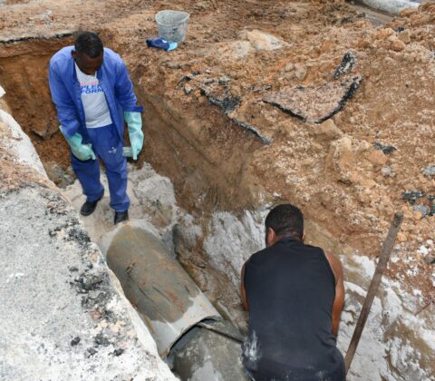 Imagem do post Prefeitura intensifica operação tapa-buraco e avança com obras de drenagem em Alagoinhas
