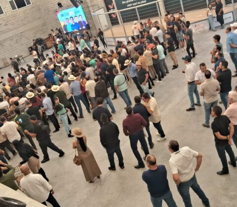 Imagem do post ACM Neto tem evento esvaziado no interior do estado e liga alerta