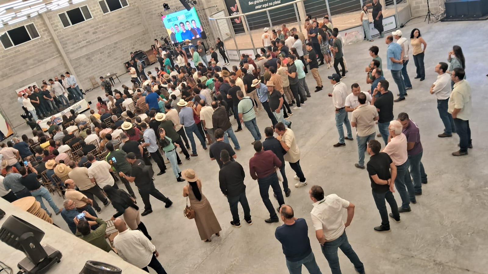 ACM Neto tem evento esvaziado no interior do estado e liga alerta