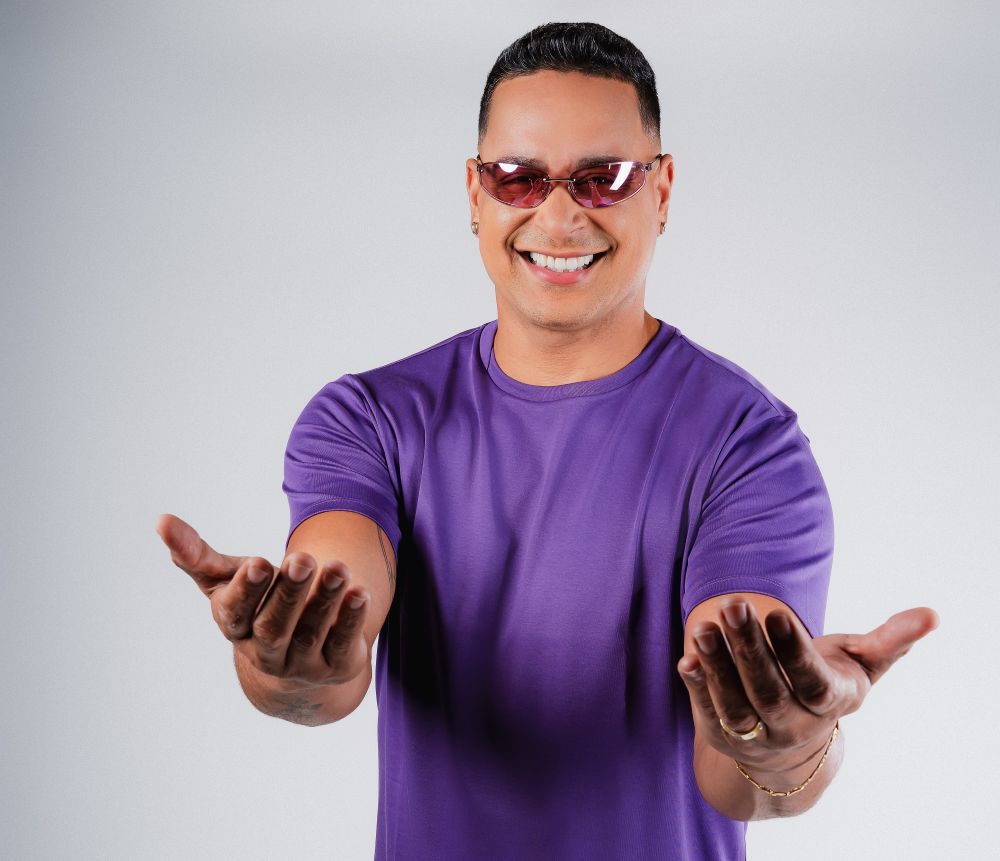 Xanddy Harmonia leva repertório de sucessos a tradicional festa em Poções, nesta sexta (22)