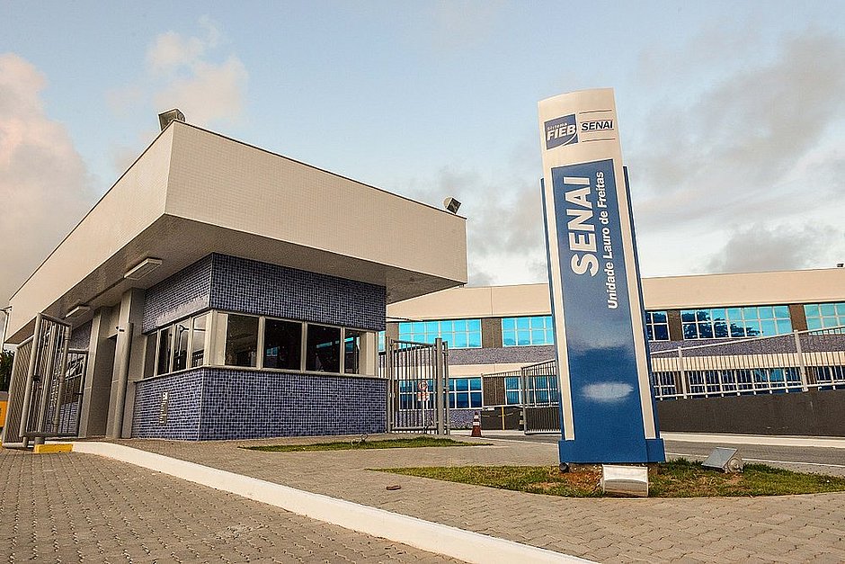 Prefeitura de Lauro de Freitas abre inscrições para 115 vagas em cursos gratuitos do SENAI